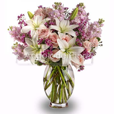 Bouquet di Lilum Bianchi e fiori Rosa
