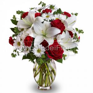 Bouquet di Lilium Bianchi e Rose Rosse