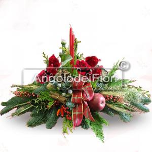 Christmas Centerpiece with Flowers and Berries